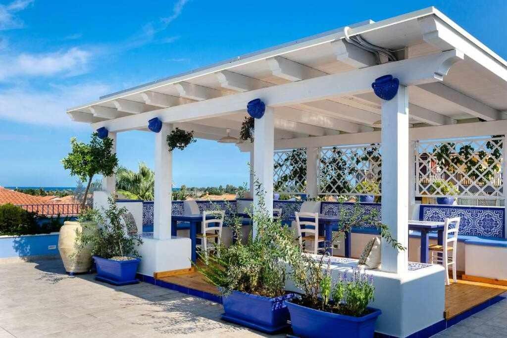 Mediterranean Charm Villa Con Piscina Al Mare ماسكالي المظهر الخارجي الصورة