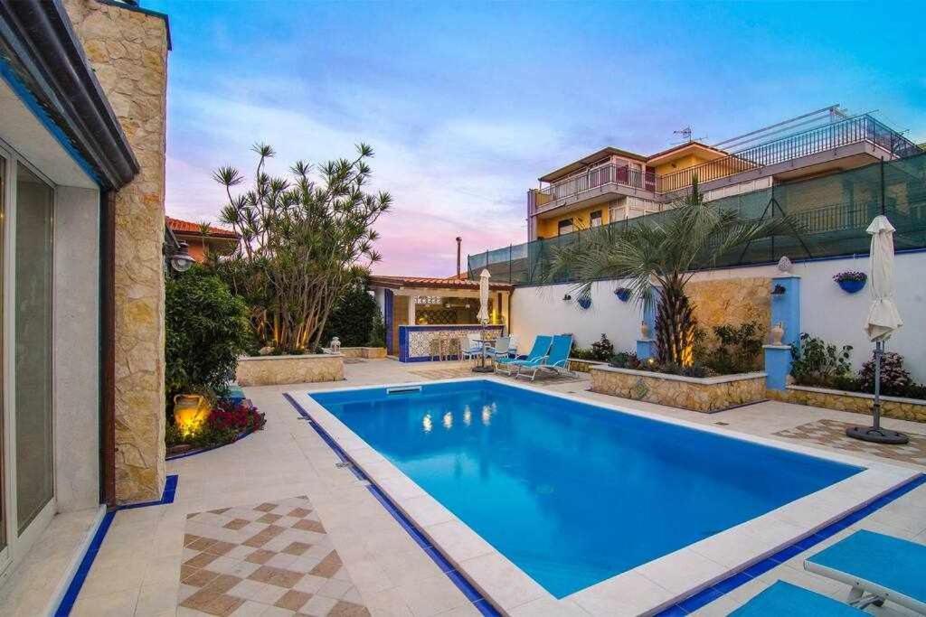 Mediterranean Charm Villa Con Piscina Al Mare ماسكالي المظهر الخارجي الصورة